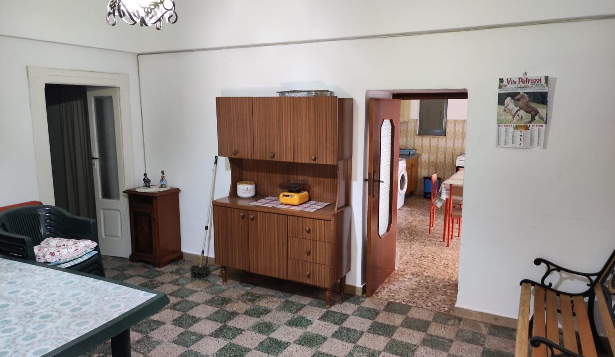 0754 casolare ccasa in campagana abitabile in vendita (43)
