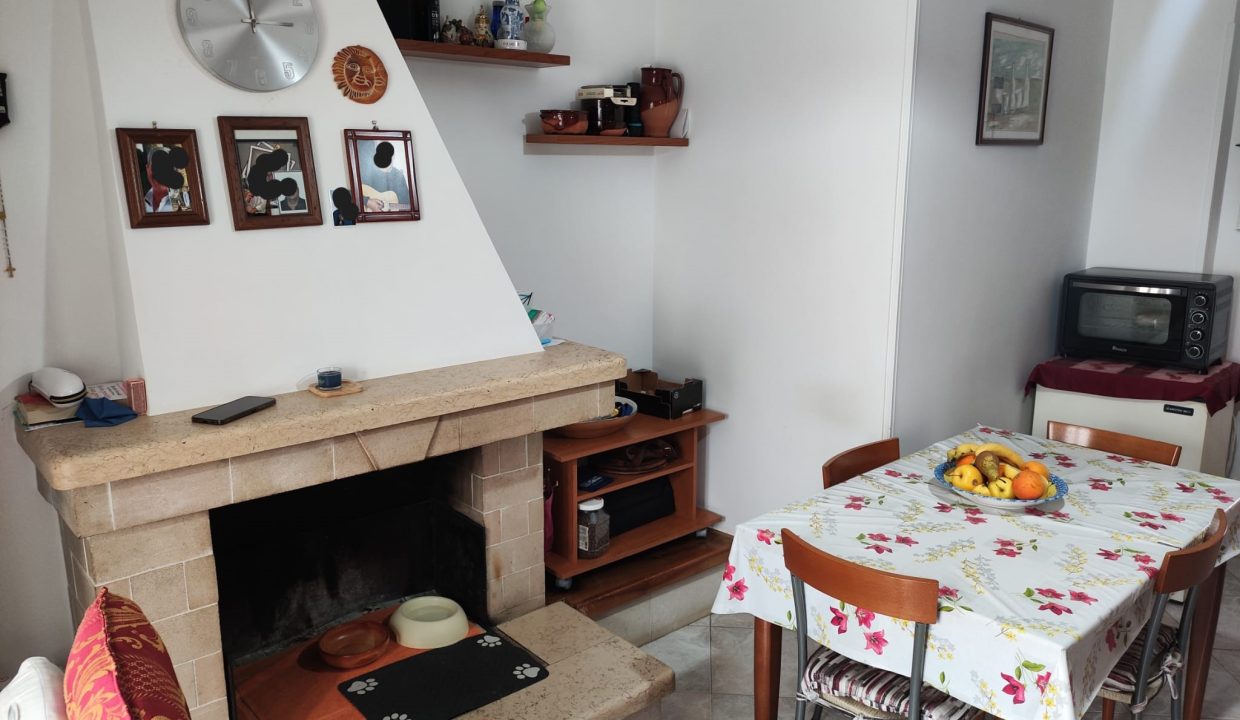0818 appartamento in vendita zona palazzetto dello sport a ceglie messapica (6)